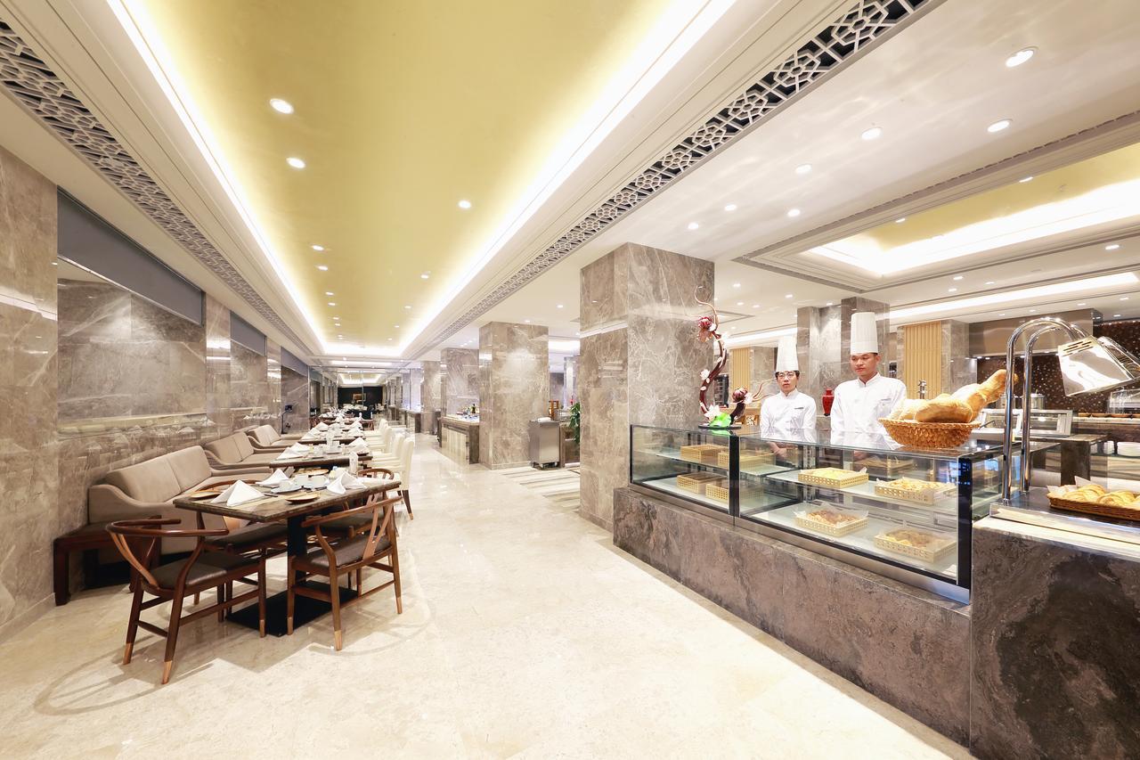 Fuzhou Lakeside Hotel Exterior photo