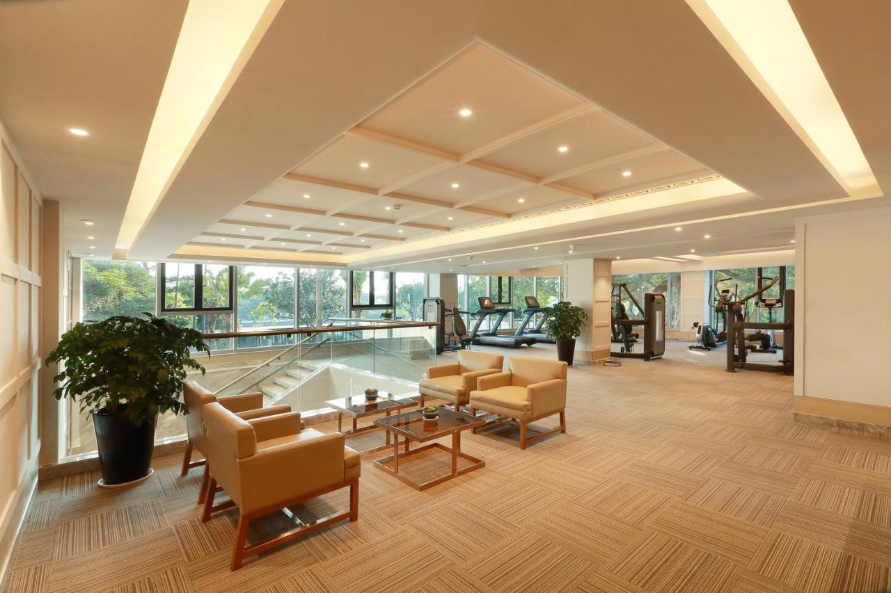 Fuzhou Lakeside Hotel Exterior photo